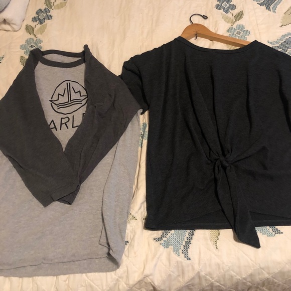 Bundle 2 tops - Picture 3 of 4